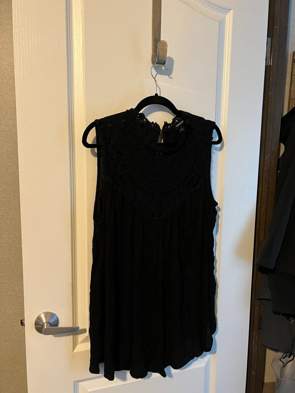 Torrid Tank w/ Knit Neckline Detail